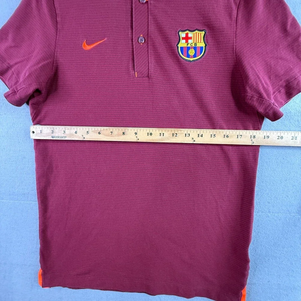 FC Barcelona Nike Polo Shirt Men’s Medium * Red Short Sleeve Henley Soccer